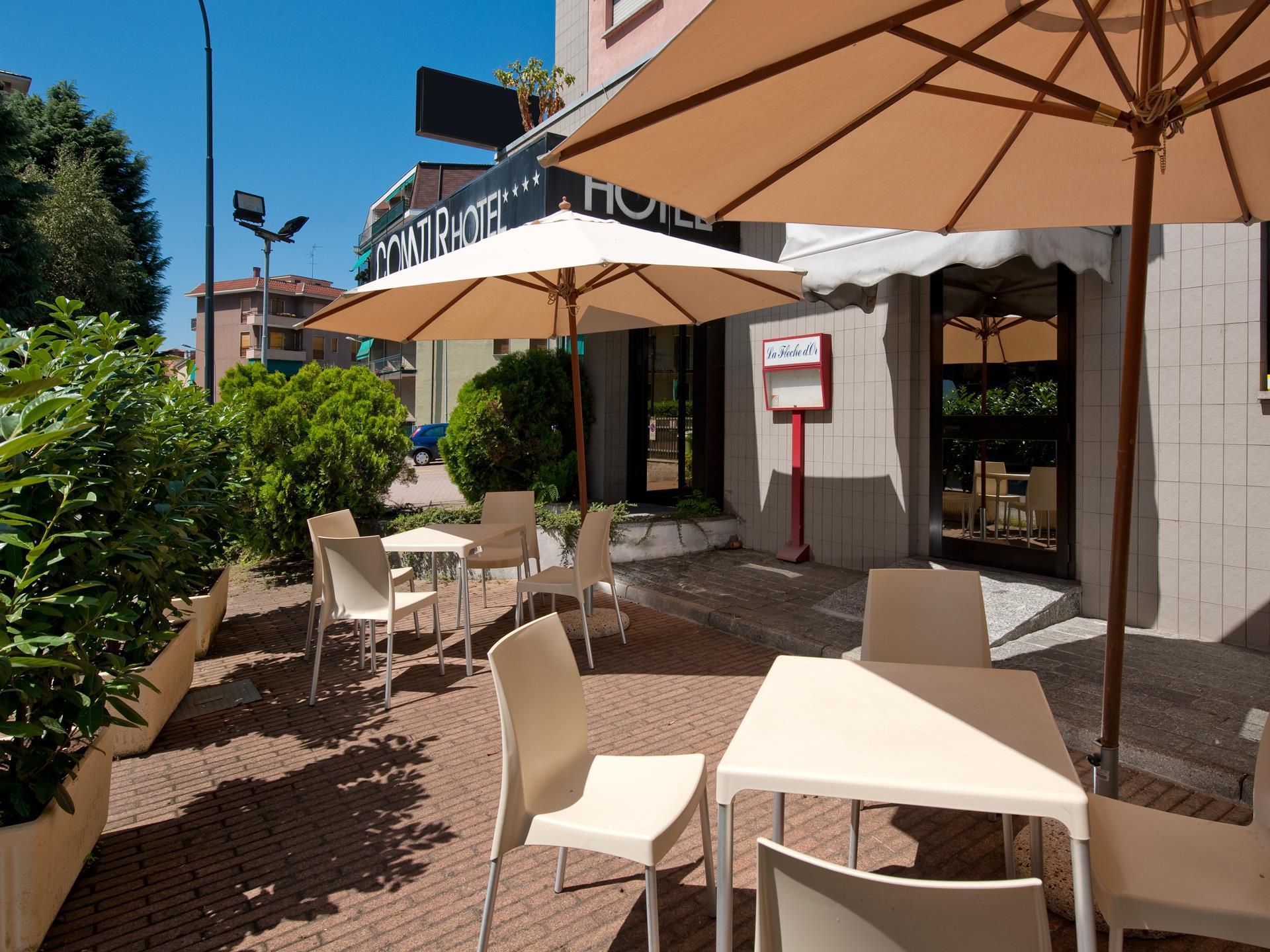 Hotel Comtur Binasco Zewnętrze zdjęcie