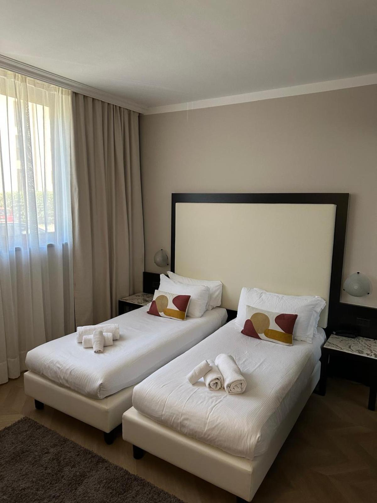 Hotel Comtur Binasco Zewnętrze zdjęcie